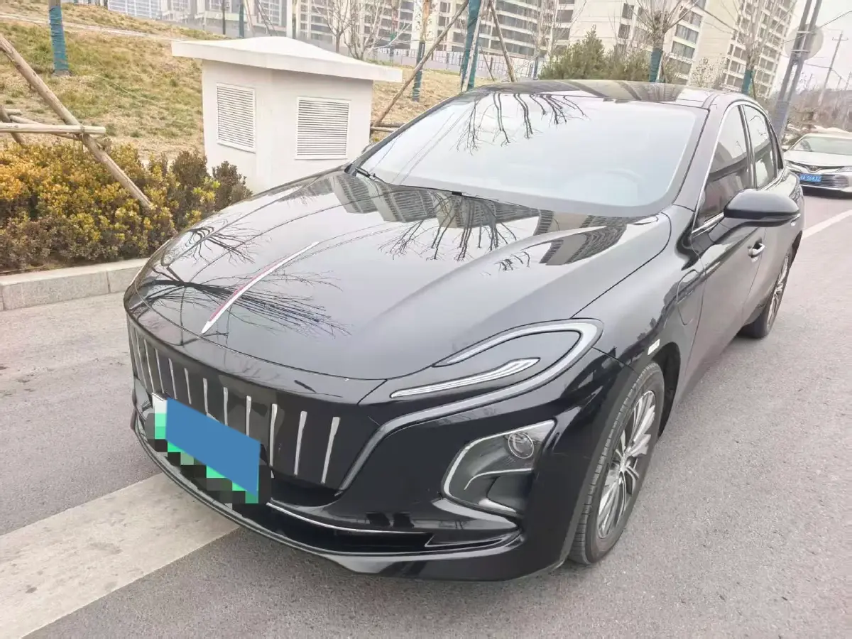 2023 HongQi E-QM5 BEV 82KWH