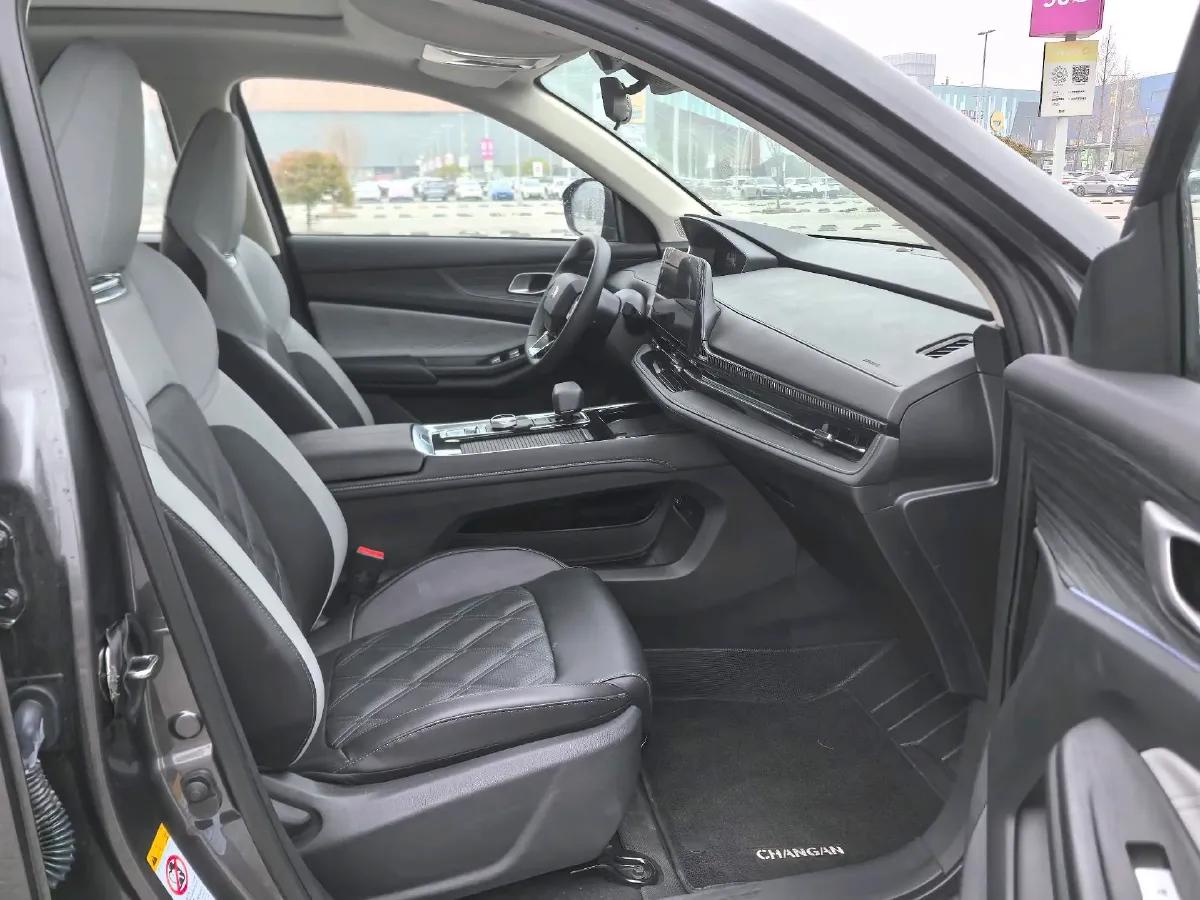 2024 ChangAn QiYuan Q05 Classic 1.5L 110HP L4 E-CVT PHEV 18.99KWH,autocango,china used car exporter,china ev exporter,chinese used car exporter,chinese used ev exporter