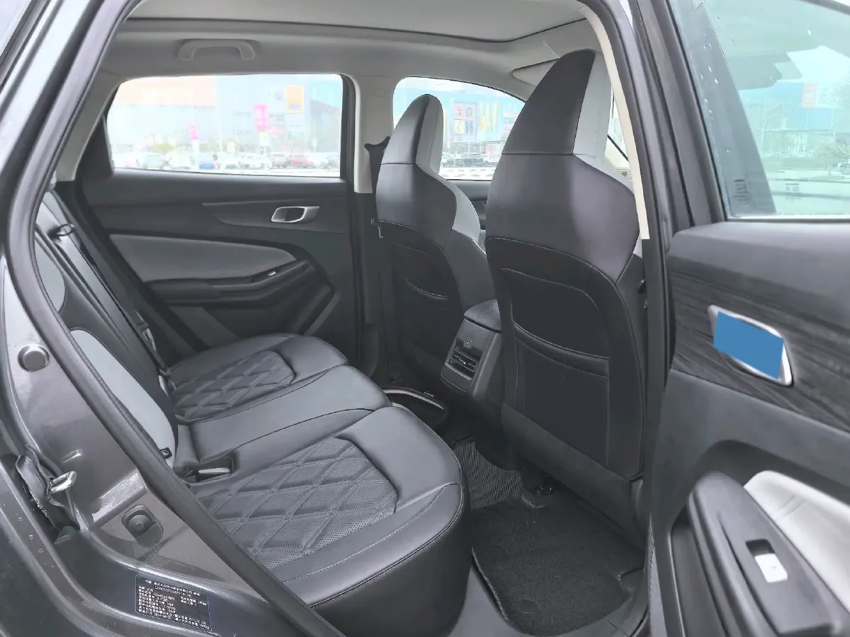 2024 ChangAn QiYuan Q05 Classic 1.5L 110HP L4 E-CVT PHEV 18.99KWH,autocango,china used car exporter,china ev exporter,chinese used car exporter,chinese used ev exporter