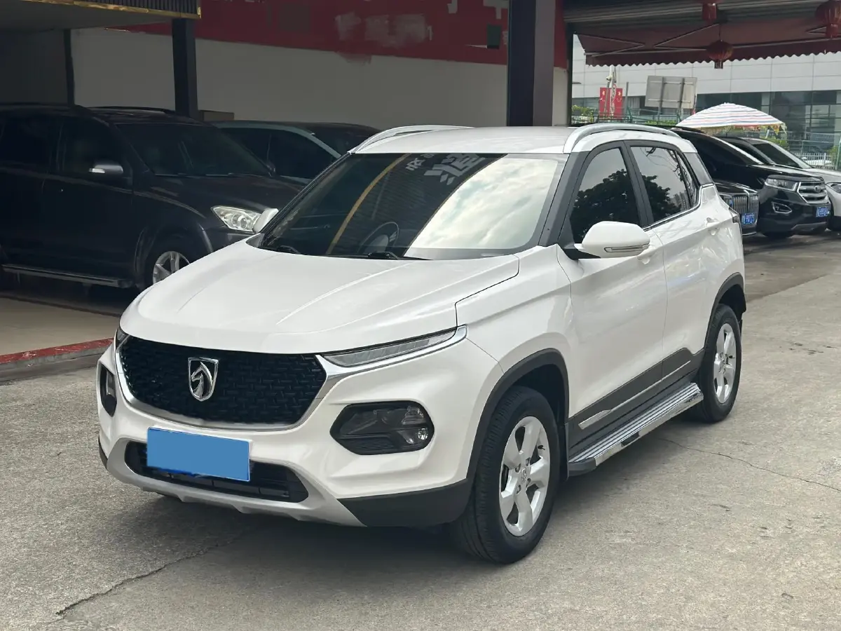 2019 BaoJun 730 1.5L 105HP L4 6MT