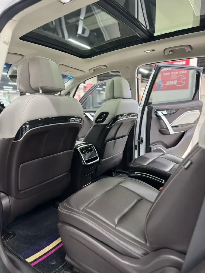 2019 Geely JiaJi 1.5T 177HP L3 7DCT,autocango,china used car exporter,china ev exporter,chinese used car exporter,chinese used ev exporter