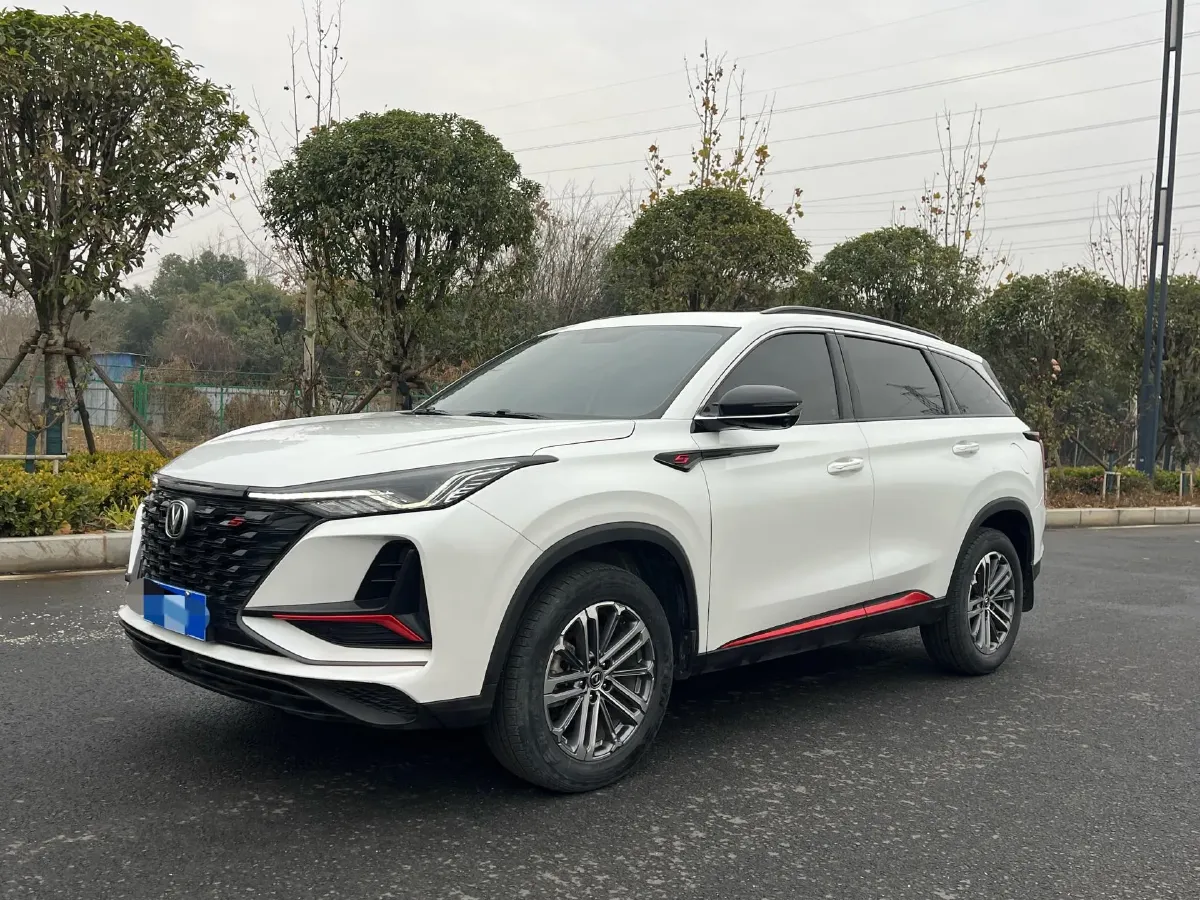 2022 ChangAn CS75 Plus 1.5T 178HP L4 6AT,autocango,china used car exporter,china ev exporter,chinese used car exporter,chinese used ev exporter