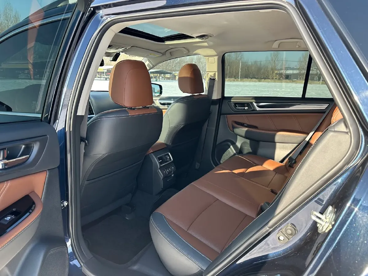 2020 Subaru Outback 2.5L 175HP H4 CVT,autocango,china used car exporter,china ev exporter,chinese used car exporter,chinese used ev exporter