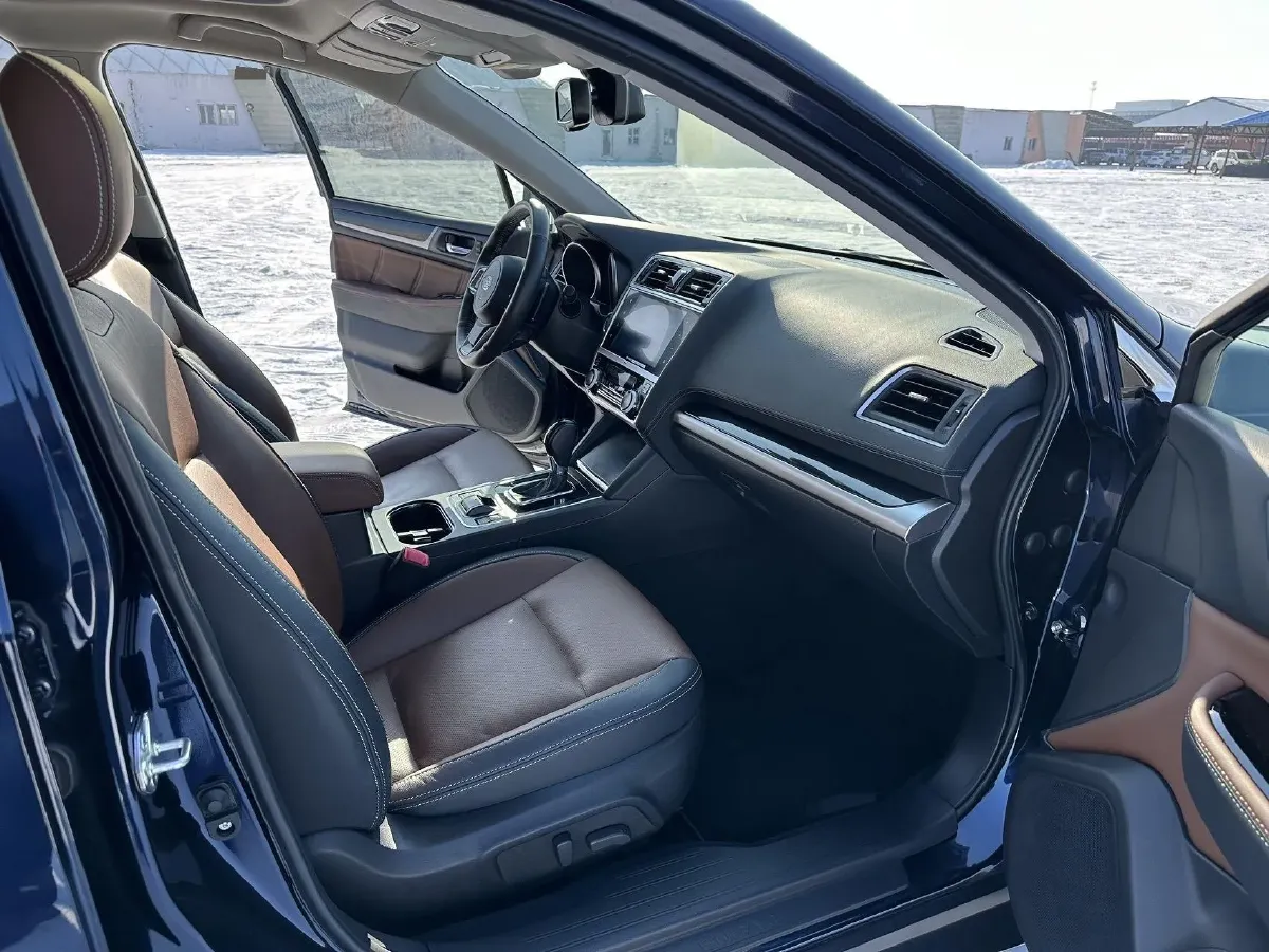 2020 Subaru Outback 2.5L 175HP H4 CVT,autocango,china used car exporter,china ev exporter,chinese used car exporter,chinese used ev exporter