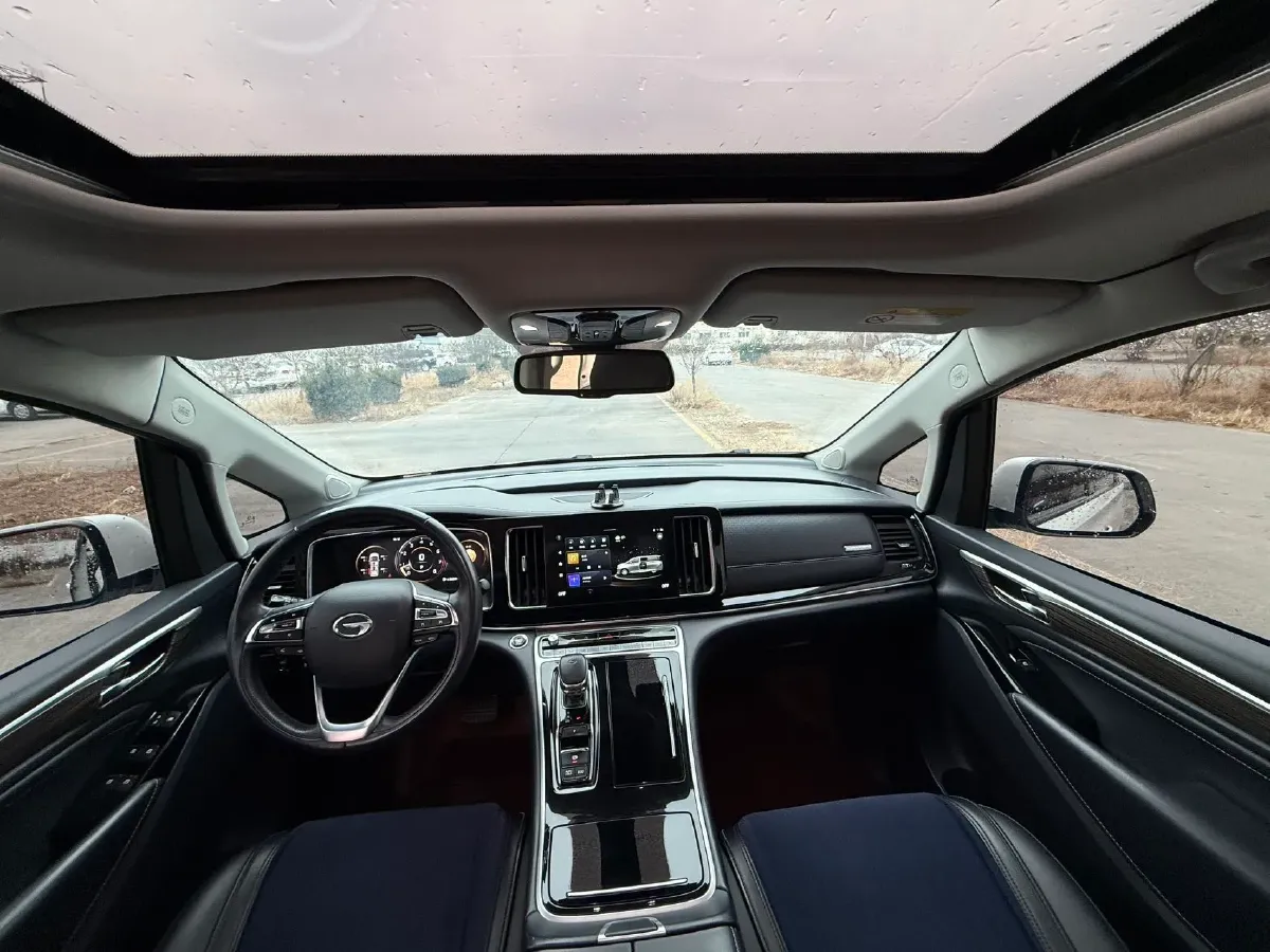 2021 GAC Trumpchi M8 2.0T 252HP L4 8AT,autocango,china used car exporter,china ev exporter,chinese used car exporter,chinese used ev exporter