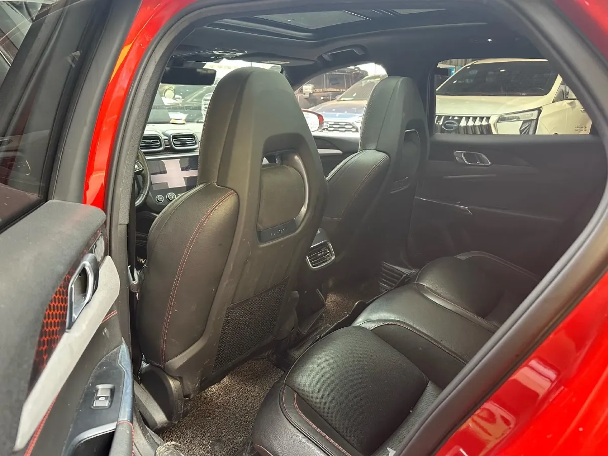 2018 Toyota C-HR 2.0L 171HP L4 CVT,autocango,china used car exporter,china ev exporter,chinese used car exporter,chinese used ev exporter