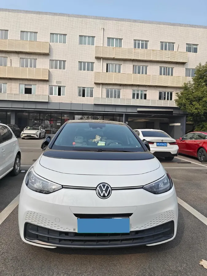 2025 Volkswagen ID.3 BEV 52.8KWH,autocango,china used car exporter,china ev exporter,chinese used car exporter,chinese used ev exporter