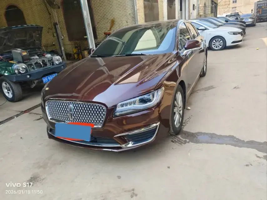 2019 Lincoln MKZ 2.0T 203HP L4 6AT