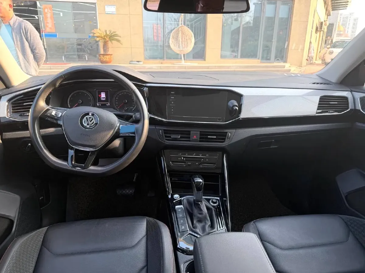 2020 Volkswagen Tharu 2.0T 186HP L4 7DCT,autocango,china used car exporter,china ev exporter,chinese used car exporter,chinese used ev exporter