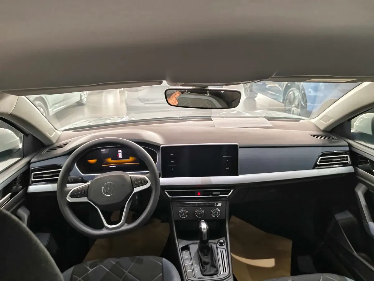 2023 Volkswagen Lavida 1.5L 110HP L4 6AT,autocango,china used car exporter,china ev exporter,chinese used car exporter,chinese used ev exporter