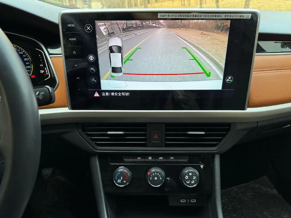 2023 Volkswagen Bora 1.2T 116HP L4 7DCT,autocango,china used car exporter,china ev exporter,chinese used car exporter,chinese used ev exporter