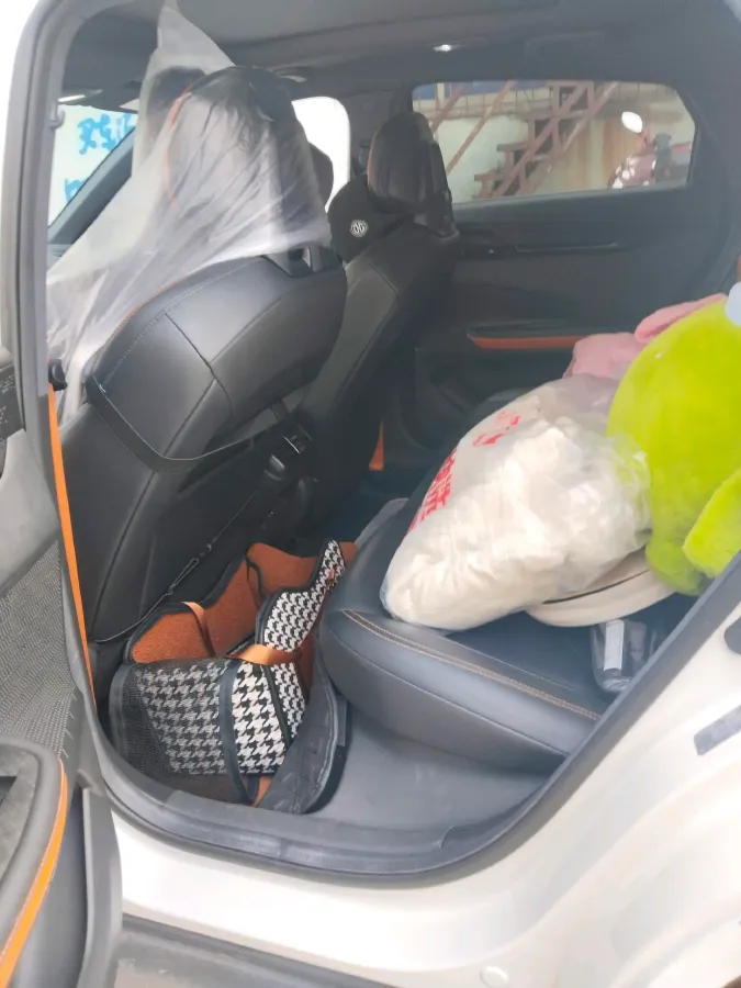 2022 ChangAn UNI-V 1.5T 188HP L4 7DCT,autocango,china used car exporter,china ev exporter,chinese used car exporter,chinese used ev exporter