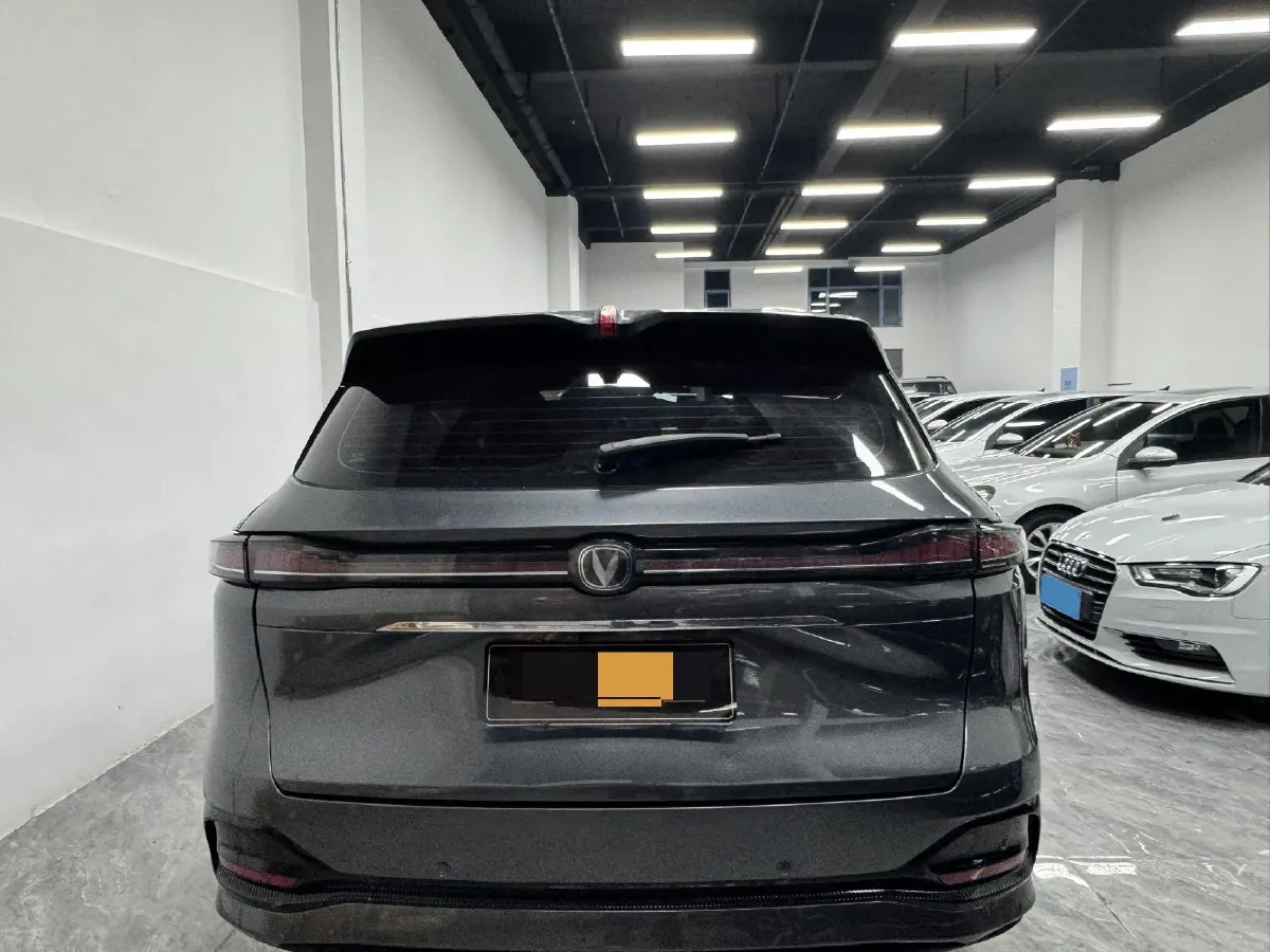 2025 ChangAn CS75 Plus 1.5T 192HP L4 8AT,autocango,china used car exporter,china ev exporter,chinese used car exporter,chinese used ev exporter