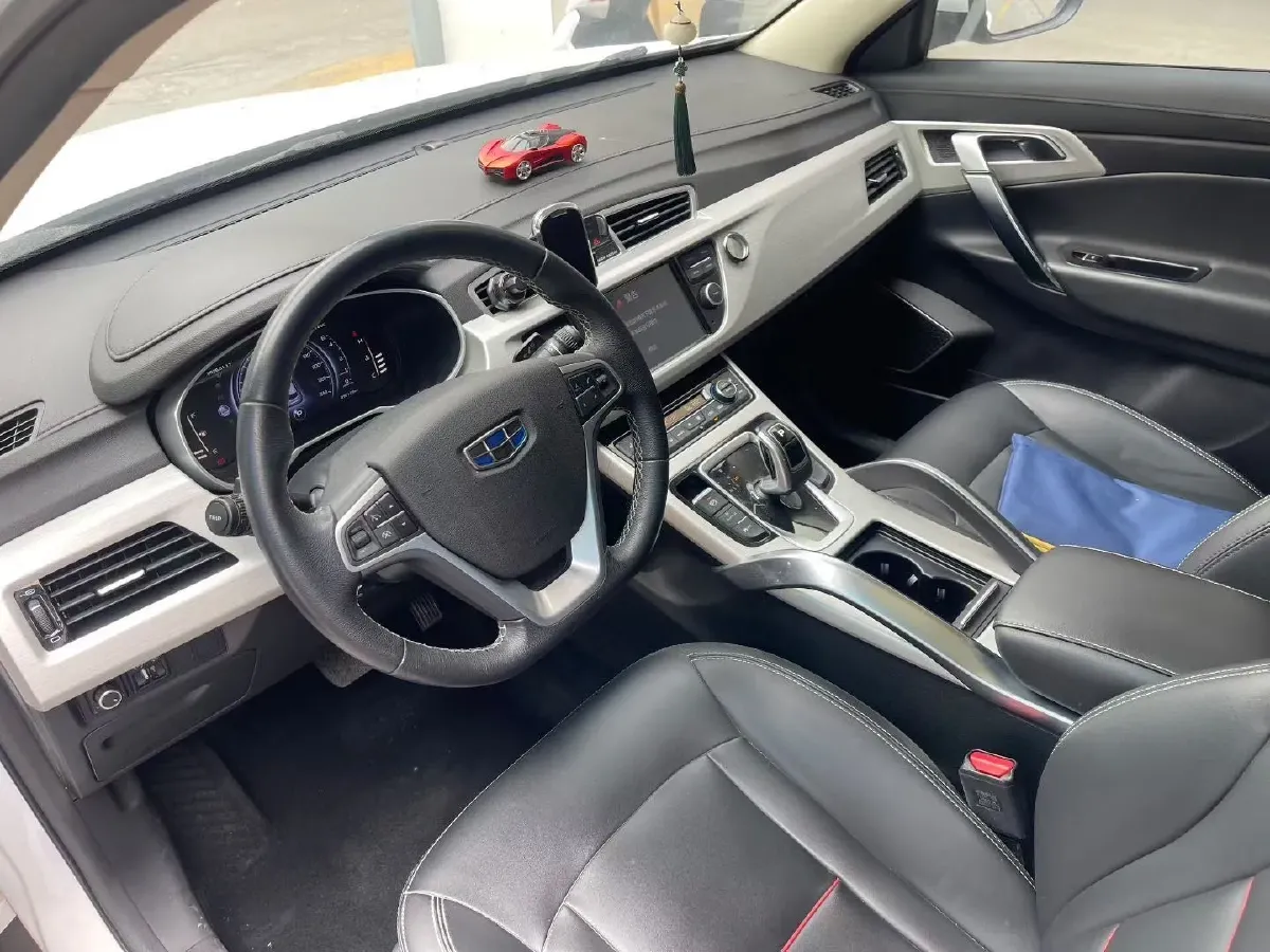 2020 Roewe i6 1.5T 169HP L4 7DCT,autocango,china used car exporter,china ev exporter,chinese used car exporter,chinese used ev exporter