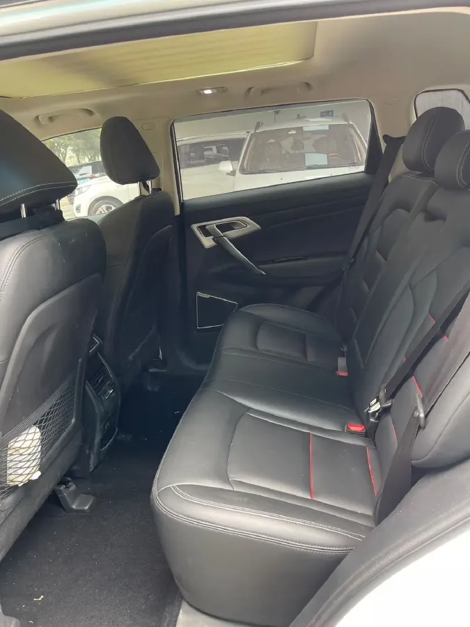 2020 Roewe i6 1.5T 169HP L4 7DCT,autocango,china used car exporter,china ev exporter,chinese used car exporter,chinese used ev exporter