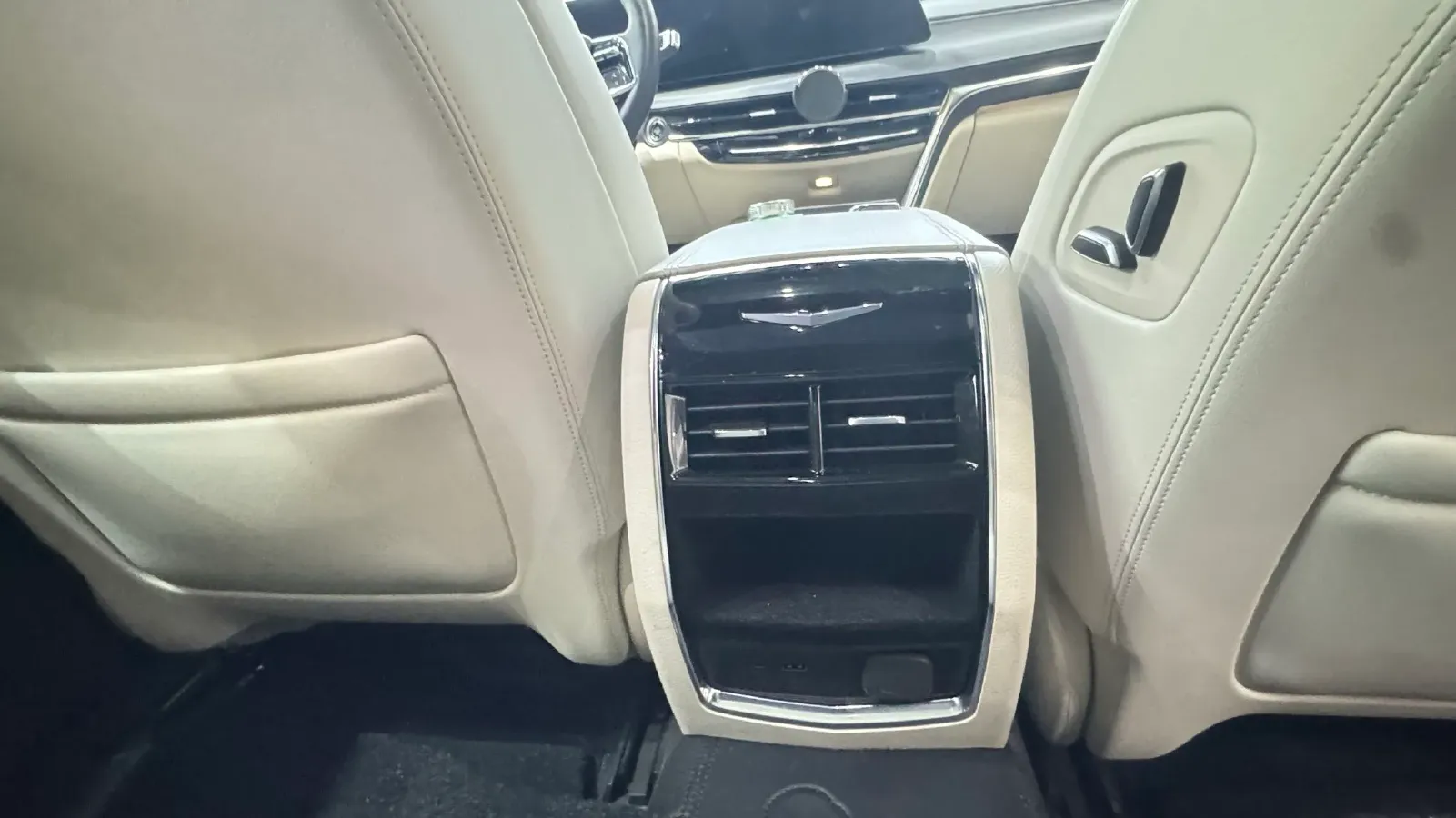 2023 Cadillac CT6 2.0T 237HP L4 10AT,autocango,china used car exporter,china ev exporter,chinese used car exporter,chinese used ev exporter