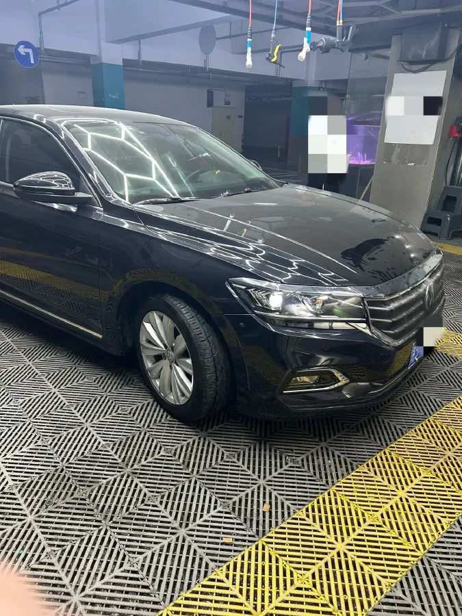 2020 Volkswagen Passat 2.0T 186HP L4 7DCT,autocango,china used car exporter,china ev exporter,chinese used car exporter,chinese used ev exporter