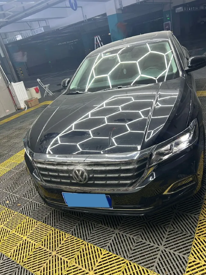 2020 Volkswagen Passat 2.0T 186HP L4 7DCT,autocango,china used car exporter,china ev exporter,chinese used car exporter,chinese used ev exporter