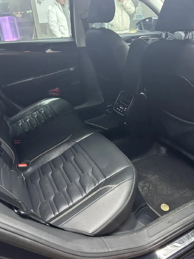 2020 Volkswagen Passat 2.0T 186HP L4 7DCT,autocango,china used car exporter,china ev exporter,chinese used car exporter,chinese used ev exporter