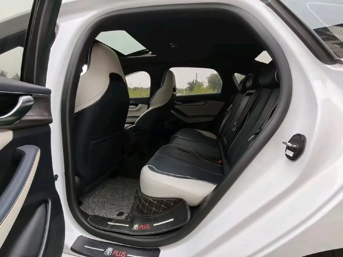 2021 Haval F7 1.5T 169HP L4 7DCT,autocango,china used car exporter,china ev exporter,chinese used car exporter,chinese used ev exporter