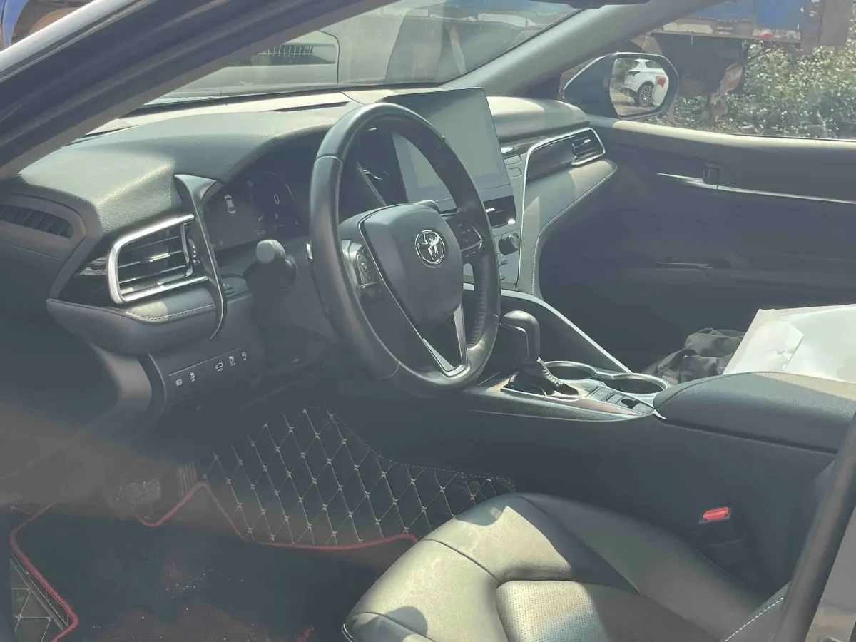 2023 Toyota Camry 2.5L 207HP L4 8AT,autocango,china used car exporter,china ev exporter,chinese used car exporter,chinese used ev exporter