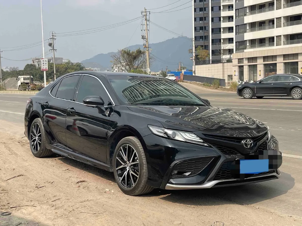 2023 Toyota Camry 2.5L 207HP L4 8AT,autocango,china used car exporter,china ev exporter,chinese used car exporter,chinese used ev exporter
