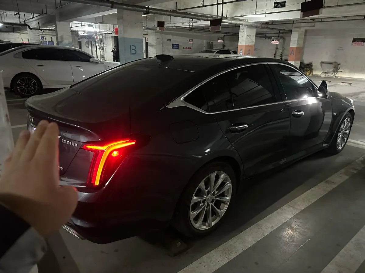 2022 Cadillac CT5 2.0T 237HP L4 10AT,autocango,china used car exporter,china ev exporter,chinese used car exporter,chinese used ev exporter