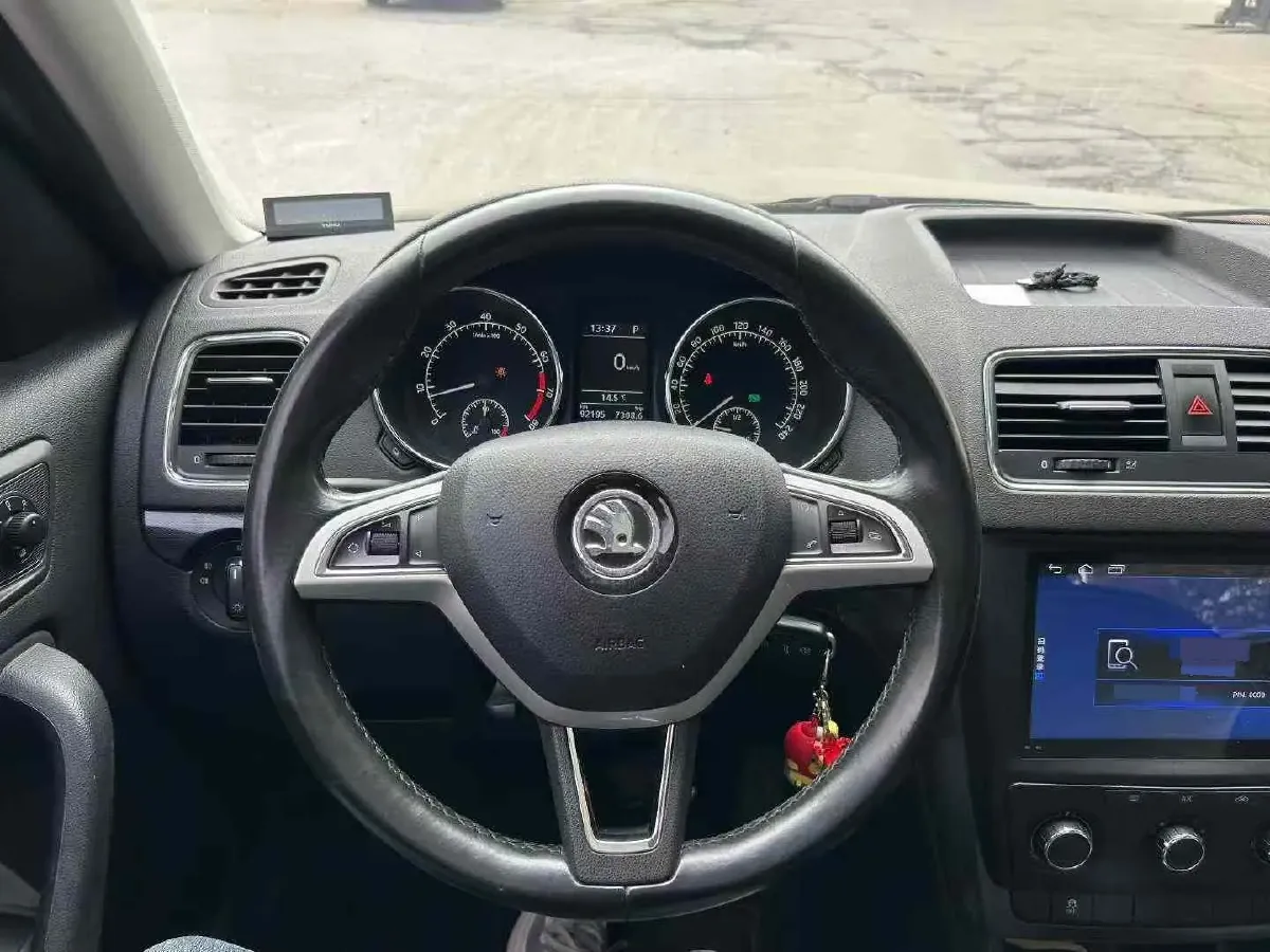 2016 Skoda Yeti 1.4T 150HP L4 7DCT,autocango,china used car exporter,china ev exporter,chinese used car exporter,chinese used ev exporter