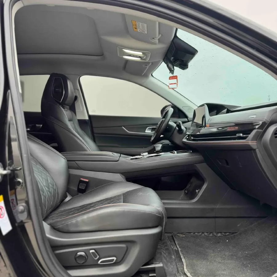 2021 ChangAn UNI-K 2.0T 233HP L4 8AT,autocango,china used car exporter,china ev exporter,chinese used car exporter,chinese used ev exporter