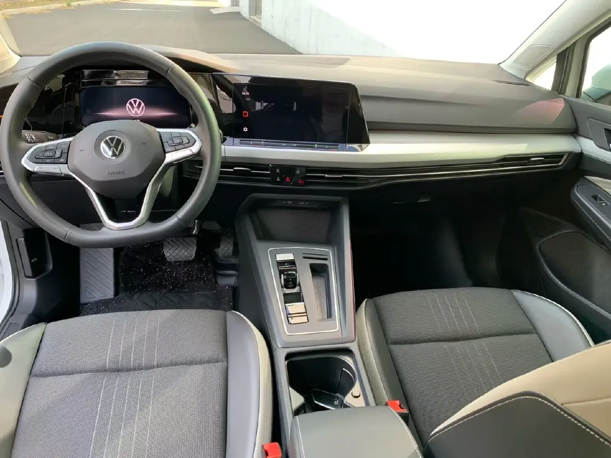 2021 Volkswagen Golf 1.4T 150HP L4 7DCT,autocango,china used car exporter,china ev exporter,chinese used car exporter,chinese used ev exporter