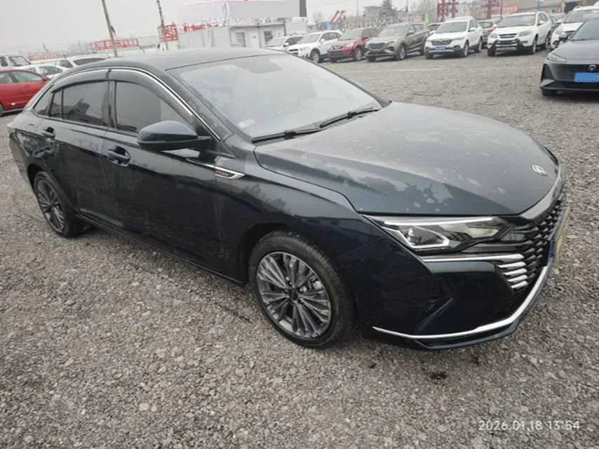 2024 DongFeng Aeolus YiXuan MAX 1.5T 197HP L4 7DCT,autocango,china used car exporter,china ev exporter,chinese used car exporter,chinese used ev exporter