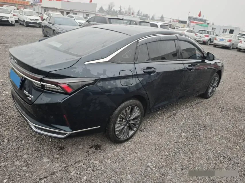 2024 DongFeng Aeolus YiXuan MAX 1.5T 197HP L4 7DCT,autocango,china used car exporter,china ev exporter,chinese used car exporter,chinese used ev exporter