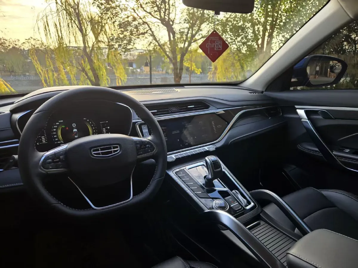 2020 Geely Azkarra 1.8T 184HP L4 7DCT,autocango,china used car exporter,china ev exporter,chinese used car exporter,chinese used ev exporter