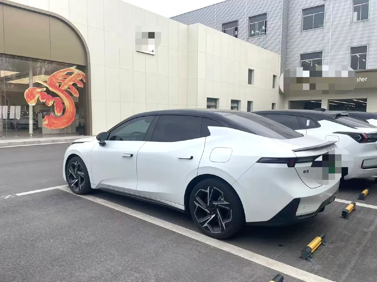 2024 LYNK&CO 07 EM-P 1.5T 163HP L4 3DHT PHEV 18.99KWH,autocango,china used car exporter,china ev exporter,chinese used car exporter,chinese used ev exporter