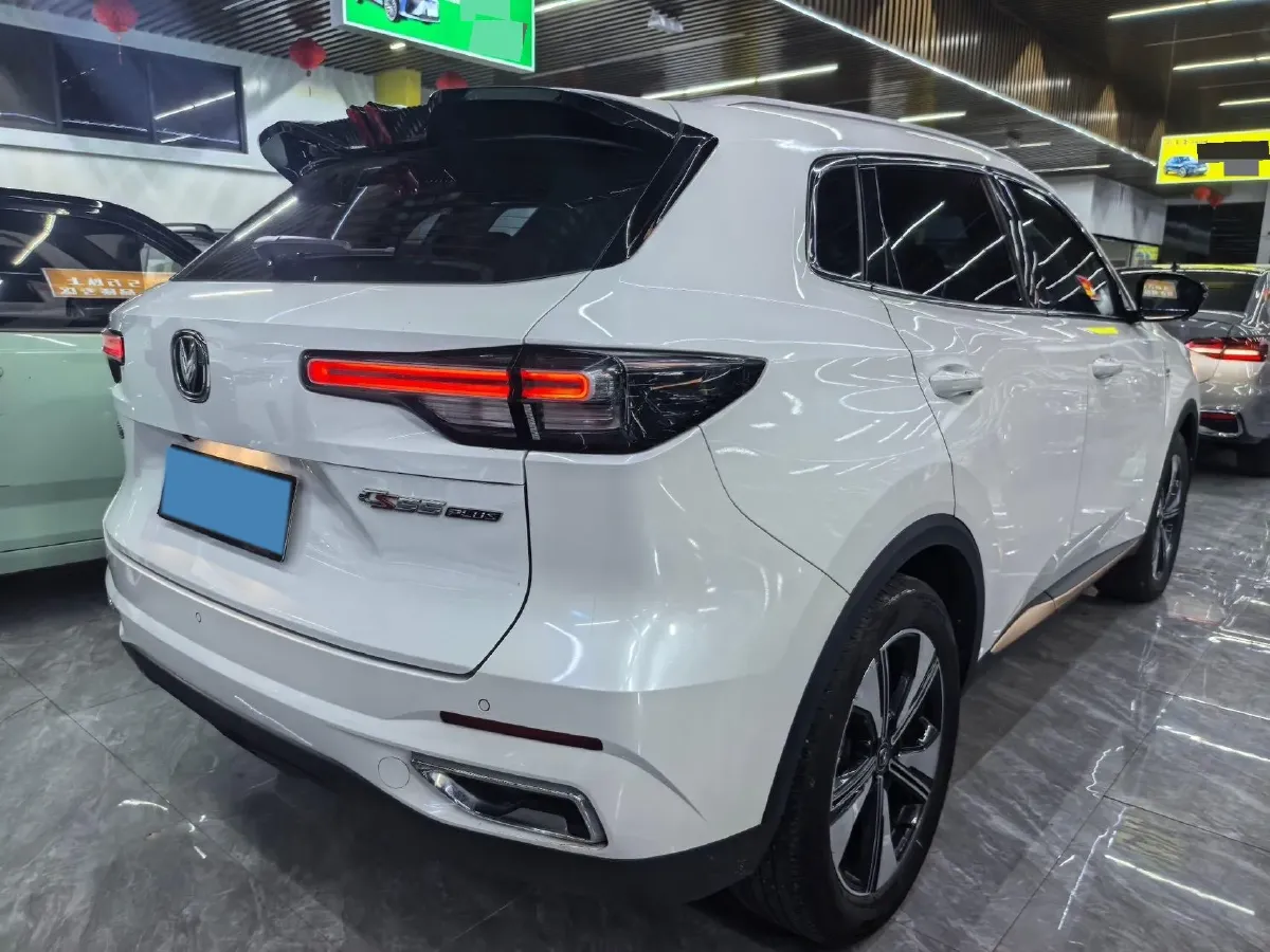 2022 ChangAn UNI-V 1.5T 188HP L4 7DCT,autocango,china used car exporter,china ev exporter,chinese used car exporter,chinese used ev exporter