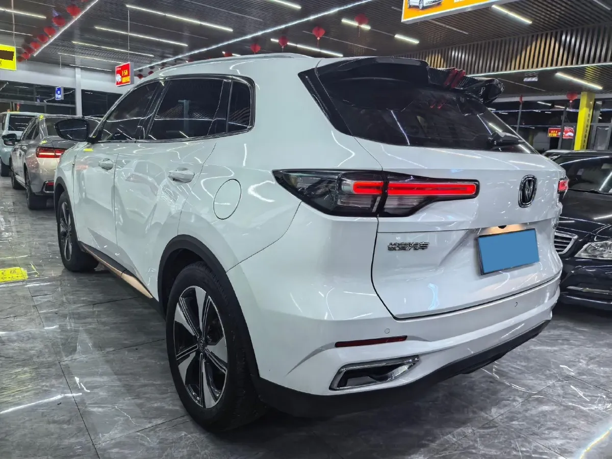 2022 ChangAn UNI-V 1.5T 188HP L4 7DCT,autocango,china used car exporter,china ev exporter,chinese used car exporter,chinese used ev exporter