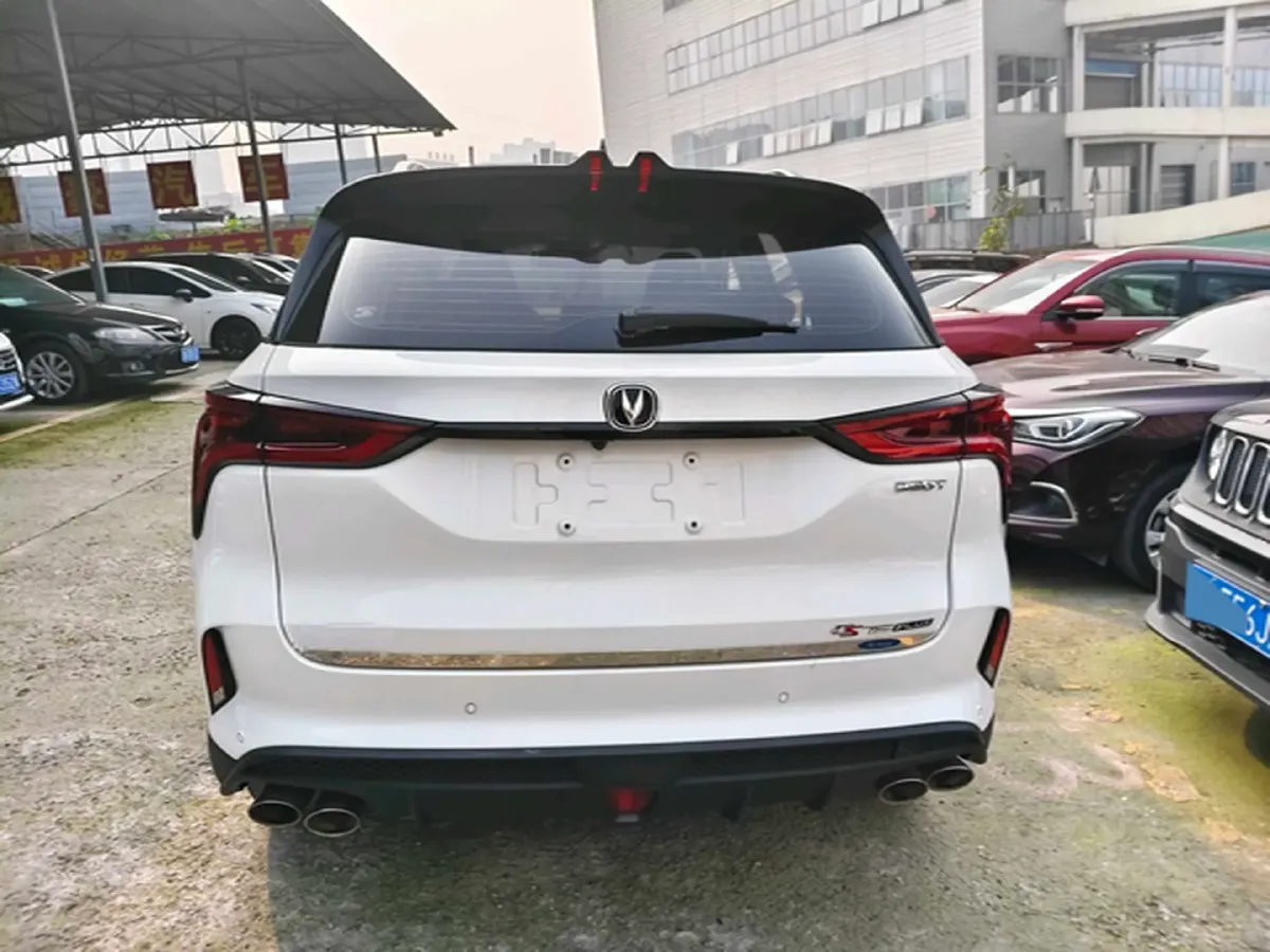 2021 ChangAn CS75 Plus 2.0T 233HP L4 8AT,autocango,china used car exporter,china ev exporter,chinese used car exporter,chinese used ev exporter