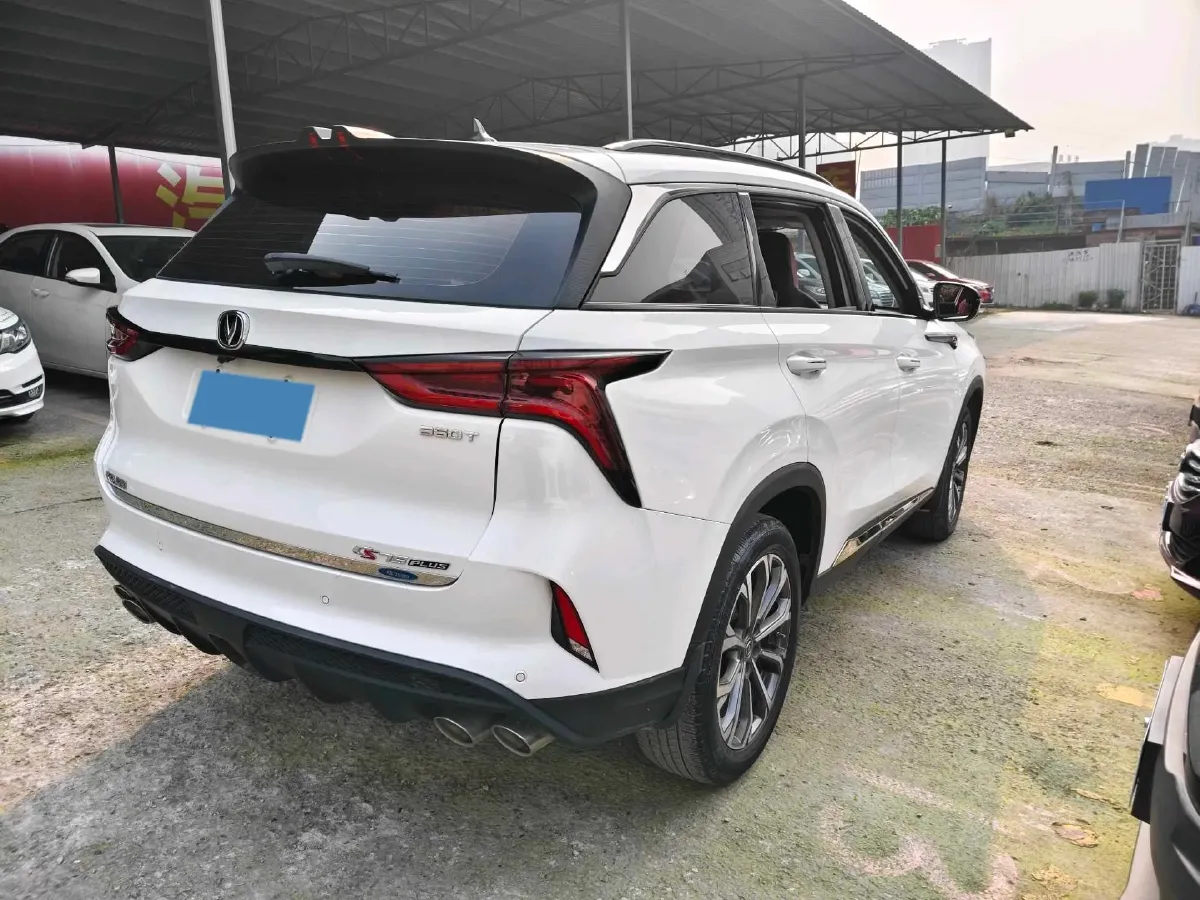 2021 ChangAn CS75 Plus 2.0T 233HP L4 8AT,autocango,china used car exporter,china ev exporter,chinese used car exporter,chinese used ev exporter