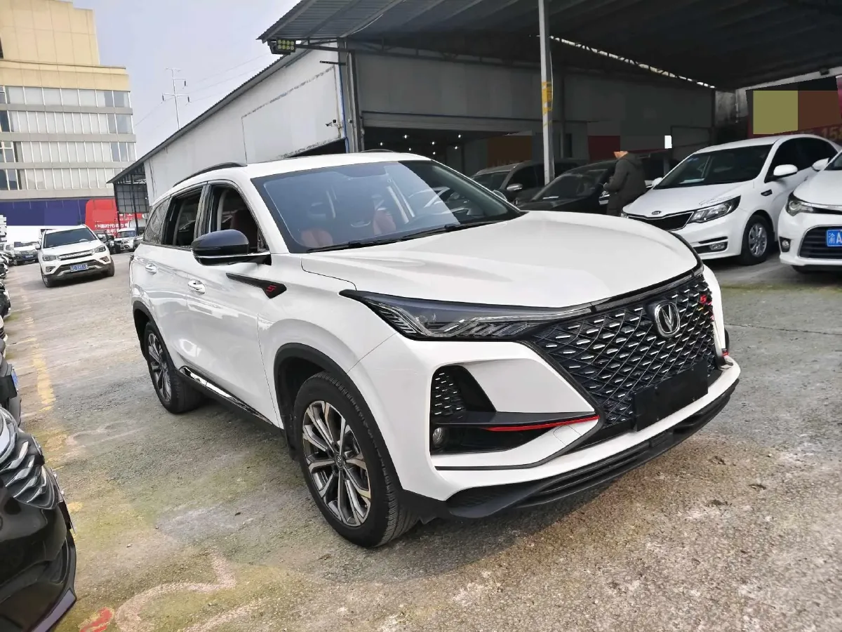 2021 ChangAn CS75 Plus 2.0T 233HP L4 8AT,autocango,china used car exporter,china ev exporter,chinese used car exporter,chinese used ev exporter