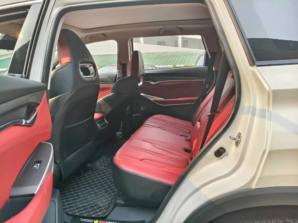 2021 ChangAn CS75 Plus 2.0T 233HP L4 8AT,autocango,china used car exporter,china ev exporter,chinese used car exporter,chinese used ev exporter