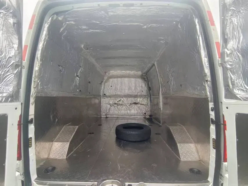 2021 MAXUS XinTu V80 2.0T 127HP L4 6MT,autocango,china used car exporter,china ev exporter,chinese used car exporter,chinese used ev exporter