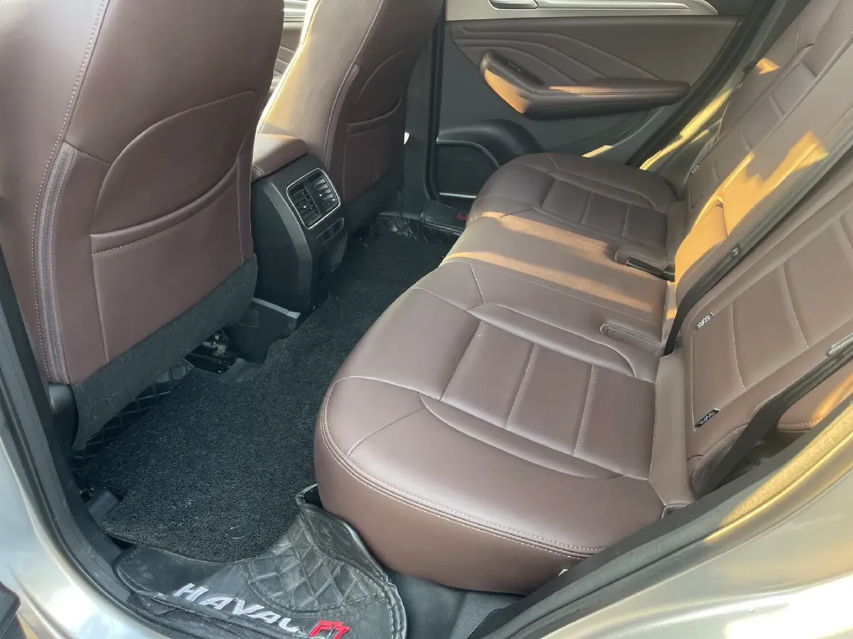 2020 Haval F7 1.5T 169HP L4 7DCT,autocango,china used car exporter,china ev exporter,chinese used car exporter,chinese used ev exporter