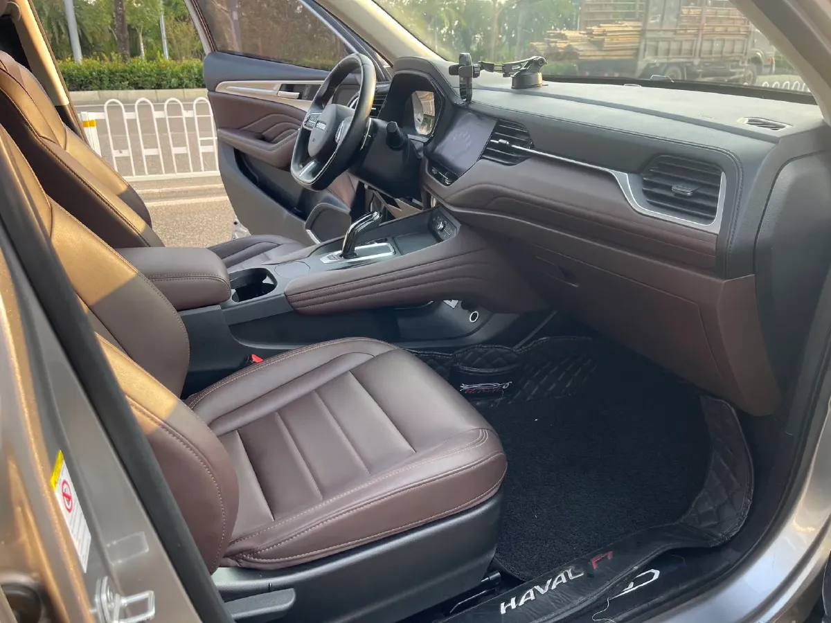 2020 Haval F7 1.5T 169HP L4 7DCT,autocango,china used car exporter,china ev exporter,chinese used car exporter,chinese used ev exporter