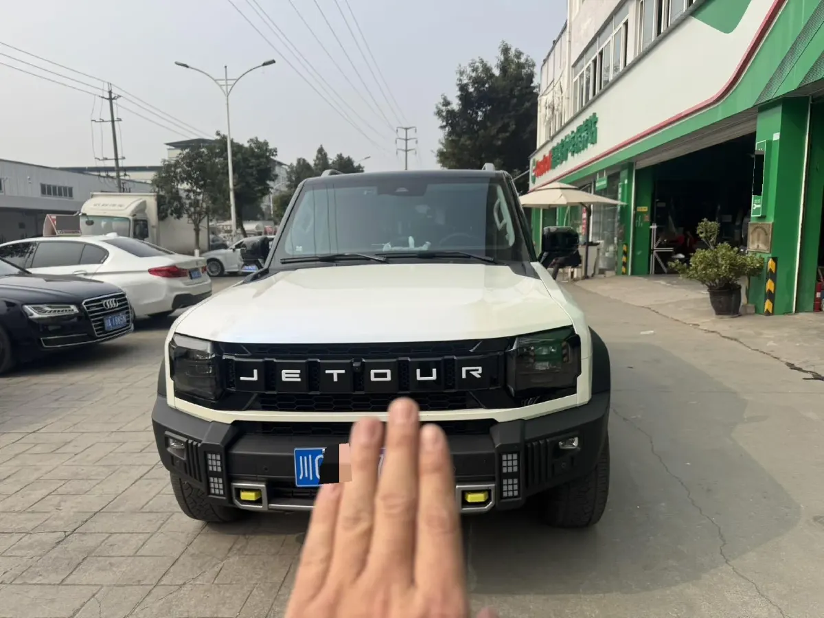 2023 Jetour Traveller 2.0T 254HP L4 8AT,autocango,china used car exporter,china ev exporter,chinese used car exporter,chinese used ev exporter