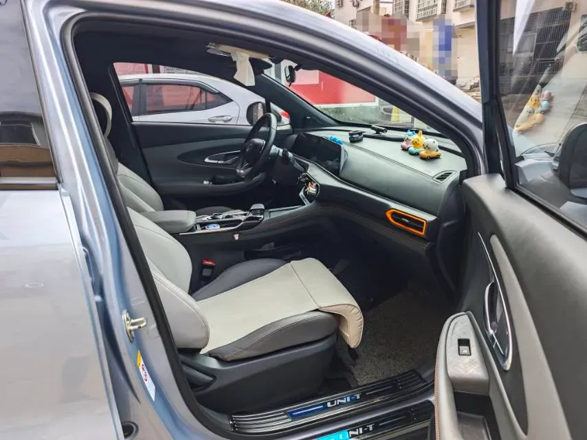 2022 ChangAn UNI-T 1.5T 188HP L4 7DCT,autocango,china used car exporter,china ev exporter,chinese used car exporter,chinese used ev exporter