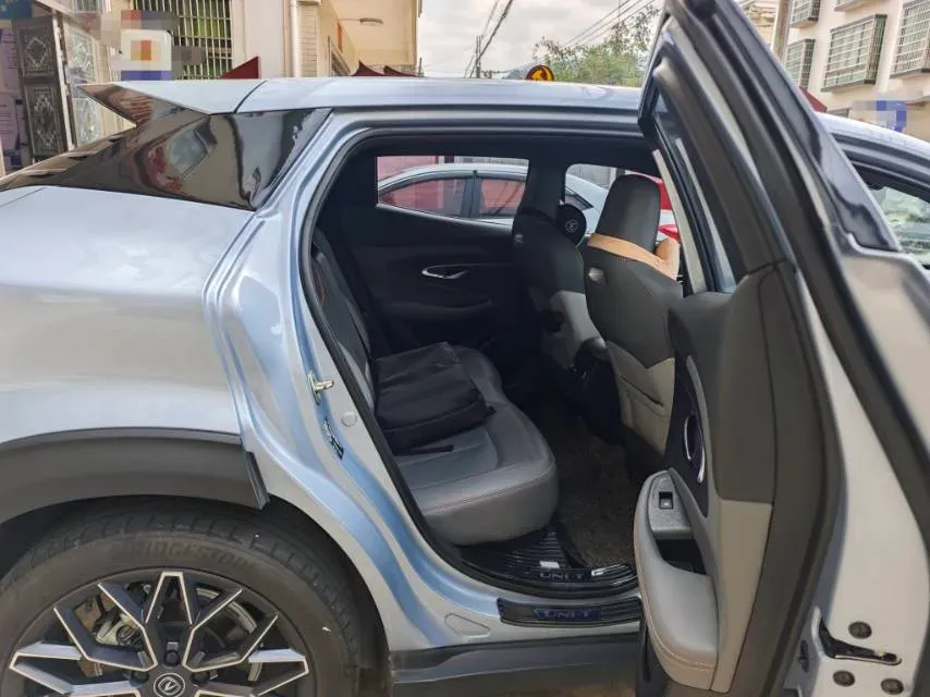 2022 ChangAn UNI-T 1.5T 188HP L4 7DCT,autocango,china used car exporter,china ev exporter,chinese used car exporter,chinese used ev exporter