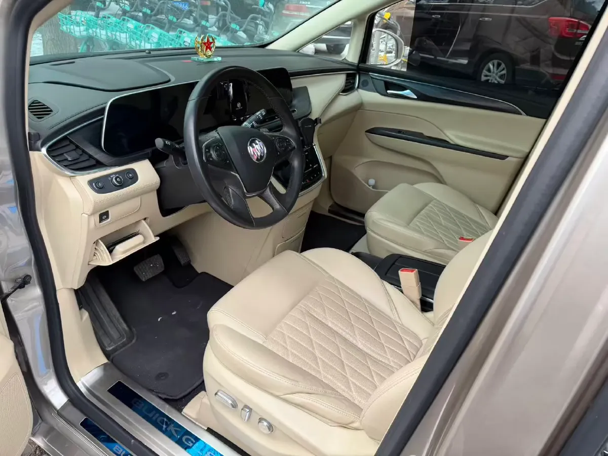 2023 Buick GL8 2.0T 237HP L4 9AT,autocango,china used car exporter,china ev exporter,chinese used car exporter,chinese used ev exporter