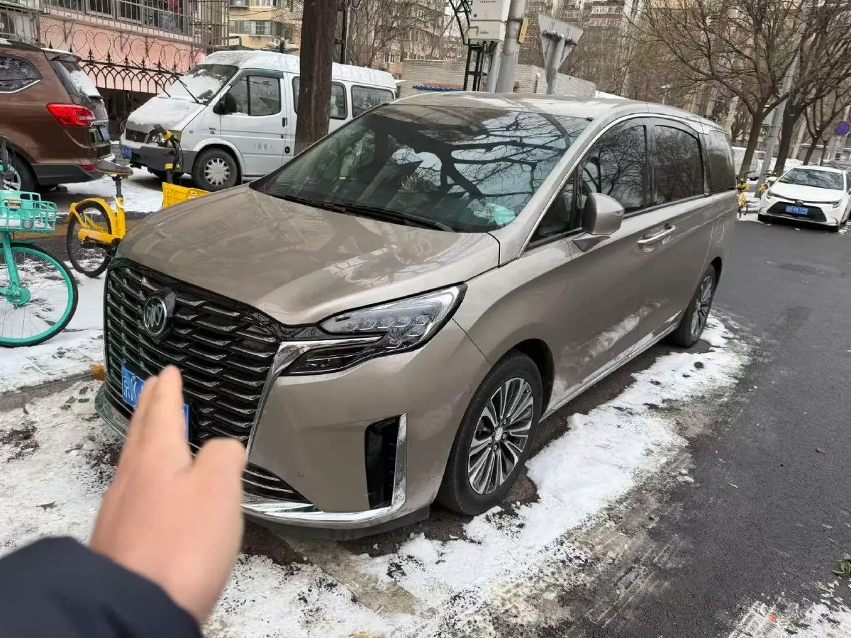 2023 Buick GL8 2.0T 237HP L4 9AT,autocango,china used car exporter,china ev exporter,chinese used car exporter,chinese used ev exporter