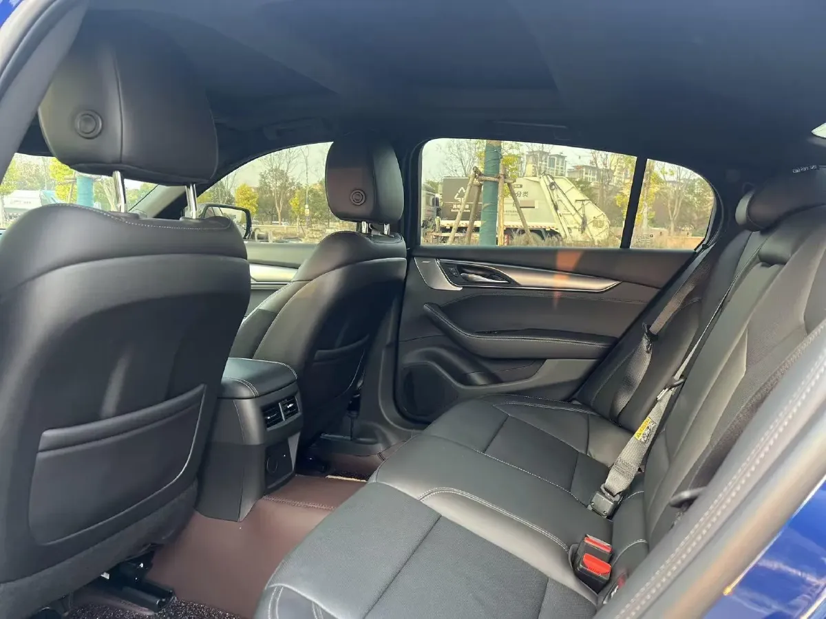 2023 Cadillac CT5 2.0T 237HP L4 10AT,autocango,china used car exporter,china ev exporter,chinese used car exporter,chinese used ev exporter