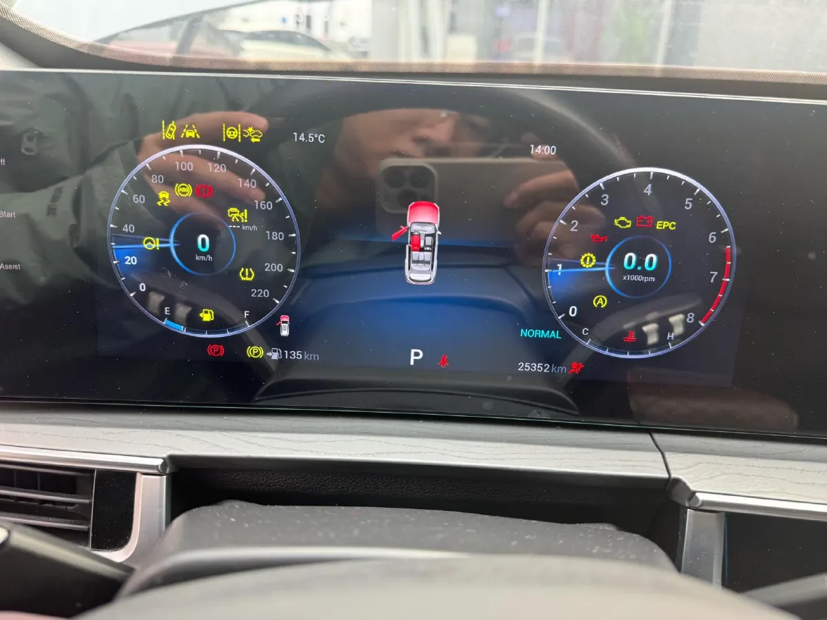 2022 Chery Tiggo 8 PRO 1.6T 197HP L4 7DCT,autocango,china used car exporter,china ev exporter,chinese used car exporter,chinese used ev exporter